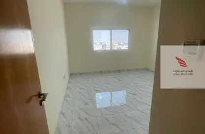 Apartment - 2 Bedrooms - 2 Bathrooms for rent in Corniche Tower - Ajman Corniche Road - Ajman