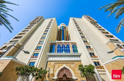 Townhouse - 2 Bedrooms - 3 Bathrooms for sale in Marina Residences 6 - Marina Residences - Palm Jumeirah - Dubai