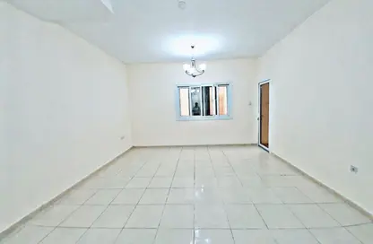 Apartment - 1 Bedroom - 2 Bathrooms for rent in Muwaileh 29 Building - Muwaileh - Sharjah