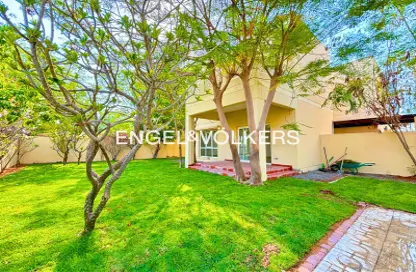 Villa - 3 Bedrooms - 4 Bathrooms for rent in Meadows 1 - Meadows - Dubai