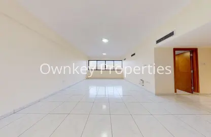 Apartment - 2 Bedrooms - 2 Bathrooms for rent in Golden Sands 1 - Mankhool - Bur Dubai - Dubai