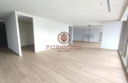 متجر - استوديو - 3 حمامات للايجار في برج حديقة الشعفار - الكرامة - دبي متجر - استوديو - 3 حمامات للايجار في برج حديقة الشعفار - الكرامة - دبي