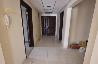 Apartment - 3 Bedrooms - 3 Bathrooms for rent in Thuraya Al Majaz Building - Al Majaz 3 - Al Majaz - Sharjah
