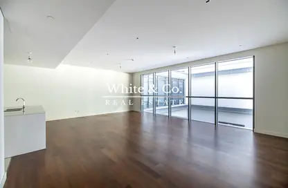Empty Room image for: Apartment - 1 Bedroom - 2 Bathrooms for sale in Building 9 - City Walk - Dubai, Image 1