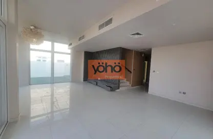 تاون هاوس - 6 غرف نوم - 7 حمامات للايجار في اكونا - داماك هيلز 2 - دبي