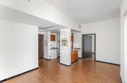 Apartment - 1 Bedroom - 2 Bathrooms for rent in Kensington Manor - Jumeirah Village Circle - Dubai
