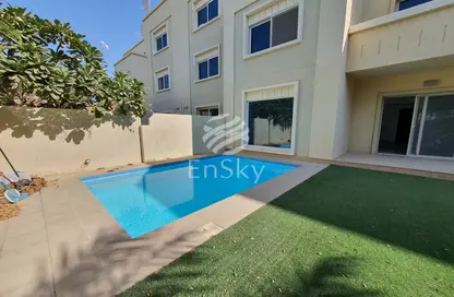 Villa - 5 Bedrooms - 6 Bathrooms for sale in Arabian Style - Al Reef Villas - Al Reef - Abu Dhabi