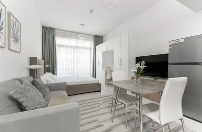Apartment - 1 Bathroom for rent in Crystal Residence - Jumeirah Village Circle - Dubai