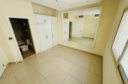 Apartment - 3 Bedrooms - 3 Bathrooms for rent in Muwaileh 29 Building - Muwaileh - Sharjah