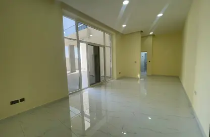 شقة - غرفة نوم - 1 حمام للايجار في مدينة الرياض - أبوظبي
