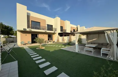 Apartment - 4 Bedrooms - 5 Bathrooms for rent in Nasma Residence - Al Tai - Sharjah