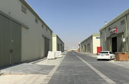 Warehouse - Studio - 1 Bathroom for rent in Umm Al Thuoob - Umm Al Quwain