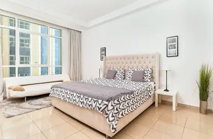 Room / Bedroom image for: Apartment - 1 Bedroom - 2 Bathrooms for rent in Marina Crown - Dubai Marina - Dubai, Image 1