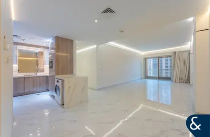 Apartment - 2 Bedrooms - 2 Bathrooms for sale in Marina Heights - Dubai Marina - Dubai