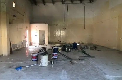 A distinctive warehouse for annual rent in Al Jur