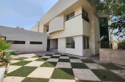 Villa - Studio - 5 Bathrooms for rent in Umm Suqeim 1 Villas - Umm Suqeim 1 - Umm Suqeim - Dubai