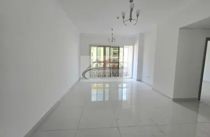 Apartment - 1 Bedroom - 2 Bathrooms for rent in Muwaileh 29 Building - Muwaileh - Sharjah