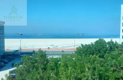 شقة - 2 غرف نوم - 2 حمامات للايجار في مساكن كورنيش عجمان - طريق كورنيش عجمان - عجمان