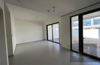 Empty Room image for: Townhouse - 4 Bedrooms - 5 Bathrooms for rent in Parkside 3 - EMAAR South - Dubai South (Dubai World Central) - Dubai, Image 1