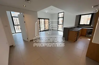 Apartment - 3 Bedrooms - 2 Bathrooms for sale in Al Mamsha - Muwaileh - Sharjah
