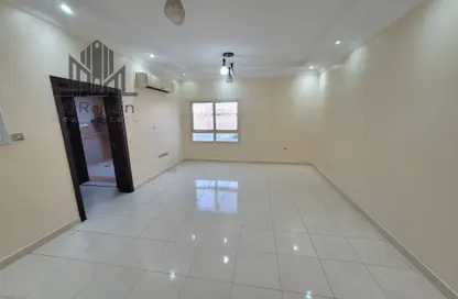 Villa - 2 Bedrooms - 2 Bathrooms for rent in Al Zaafaran - Al Khabisi - Al Ain