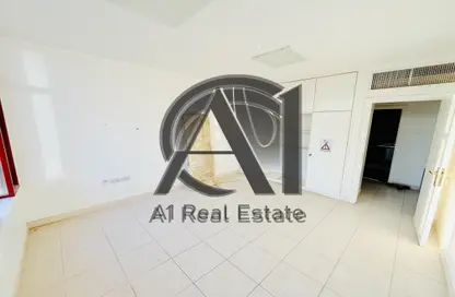 Apartment - 2 Bedrooms - 2 Bathrooms for rent in Central District - Al Ain
