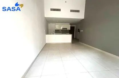 شقة - غرفة نوم - 2 حمامات للايجار في لا بيرلا بلانكا - قرية الجميرا سركل - دبي