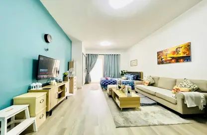 Apartment - 1 Bathroom for sale in Gardenia 1 - Emirates Gardens 1 - Jumeirah Village Circle - Dubai