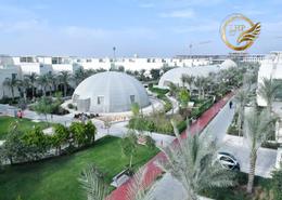 Garden image for: Villa - 5 bedrooms - 5 bathrooms for sale in Yas Island - Abu Dhabi, Image 1