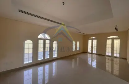 Empty Room image for: Compound - 4 Bedrooms - 5 Bathrooms for sale in Shakhbout City - Abu Dhabi, Image 1