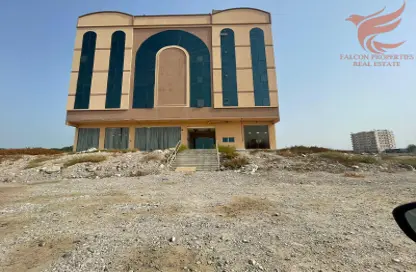 Whole Building - Studio - 7+ Bathrooms for rent in Al Qusaidat - Ras Al Khaimah