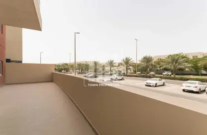 شقة - 2 غرف نوم - 2 حمامات للبيع في الريف داون تاون - الريف - أبوظبي