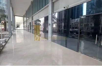 متجر - استوديو للايجار في برج ريجال - الخليج التجاري - دبي
