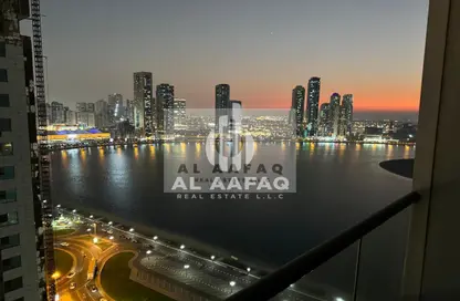 شقة - 2 غرف نوم - 4 حمامات للايجار في شارع التعاون - التعاون - الشارقة