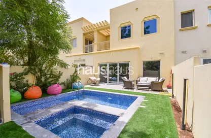 فيلا - 2 غرف نوم - 3 حمامات للبيع في الينابيع 5 - الينابيع - دبي