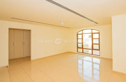 Empty Room image for: Villa - 3 Bedrooms - 3 Bathrooms for rent in Sas Al Nakheel Village - Sas Al Nakheel - Abu Dhabi, Image 1