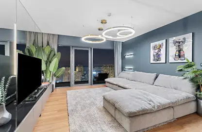 Apartment - 3 Bedrooms - 4 Bathrooms for sale in Vida Residences Dubai Marina - Dubai Marina - Dubai