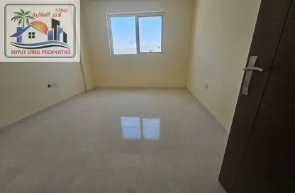 شقة - غرفة نوم - 2 حمامات للايجار في مجمع مويلح - تجارية مويلح - الشارقة