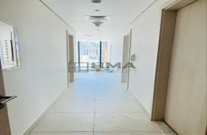 شقة - غرفة نوم - 2 حمامات للايجار في ازورايت تاور - الجداف - دبي