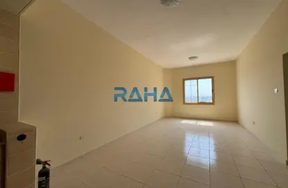 Apartment - 2 Bedrooms - 2 Bathrooms for rent in Building 11 - Yasmin Village - Ras Al Khaimah