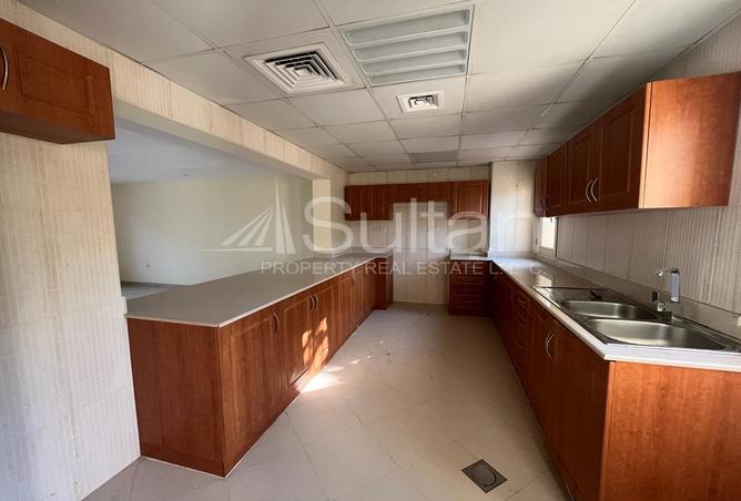 14633769 - Property Image 3