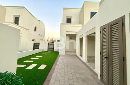 Townhouse - 4 Bedrooms - 4 Bathrooms for rent in Noor Townhouses - Town Square - Dubai