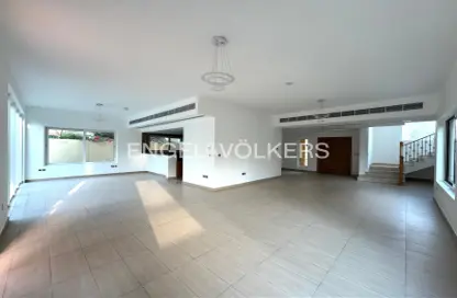 Villa - 4 Bedrooms - 5 Bathrooms for rent in Legacy Nova Villas - Jumeirah Park - Dubai