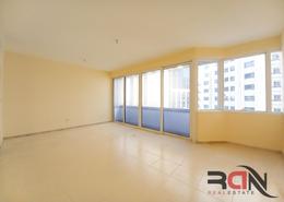 Apartment - 3 bedrooms - 4 bathrooms for rent in Bel Ghailam Tower - Corniche Road - Abu Dhabi