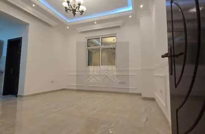 Apartment - Studio - 1 Bathroom for rent in Khalifa City A Villas - Khalifa City A - Khalifa City - Abu Dhabi