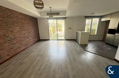 Villa - 2 Bedrooms - 5 Bathrooms for sale in Springs 5 - The Springs - Dubai