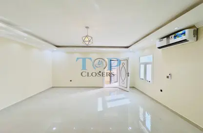 Villa - 3 Bedrooms - 3 Bathrooms for rent in Gafat Al Nayyar - Zakher - Al Ain