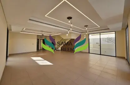 Villa - 5 Bedrooms - 6 Bathrooms for rent in Umm Suqeim 1 Villas - Umm Suqeim 1 - Umm Suqeim - Dubai