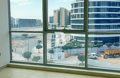 Balcony image for: Apartment - 3 Bedrooms - 5 Bathrooms for rent in Al Sana 1 - Al Muneera - Al Raha Beach - Abu Dhabi, Image 1