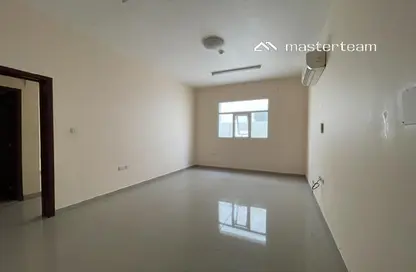 Empty Room image for: Apartment - 1 Bedroom - 2 Bathrooms for rent in Al Dafeinah - Asharej - Al Ain, Image 1